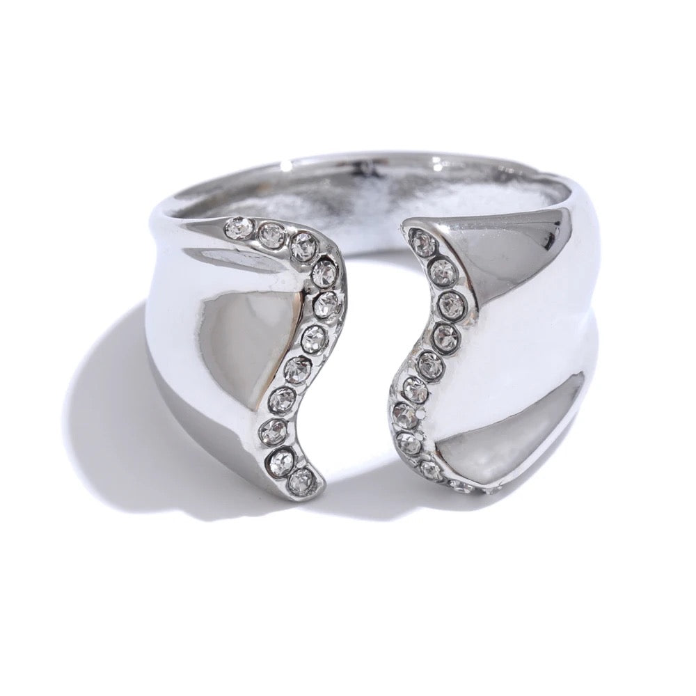 Wave Diamond Ring