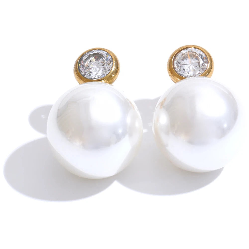 Pearl Stud Earring