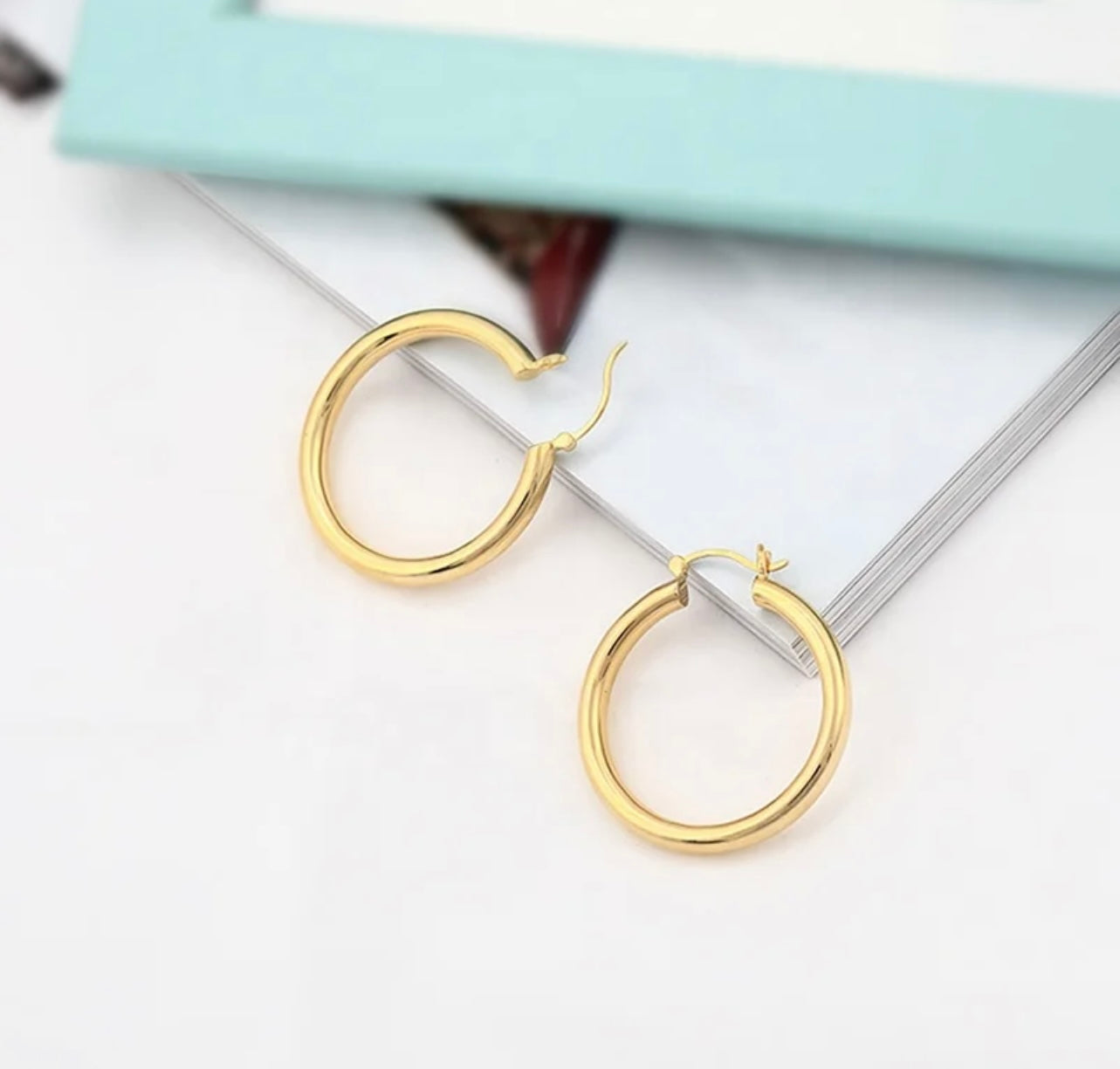 Bold Medium Hoops